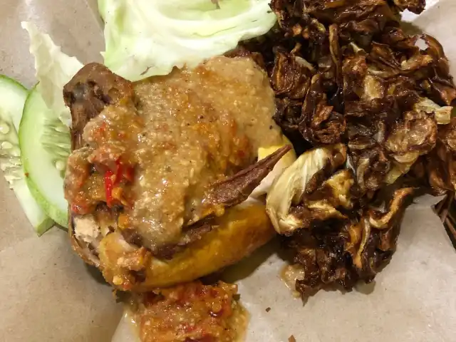 Ayam Gepuk Pak Gembus Food Photo 10