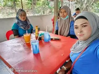 Warung Pokok Ceri