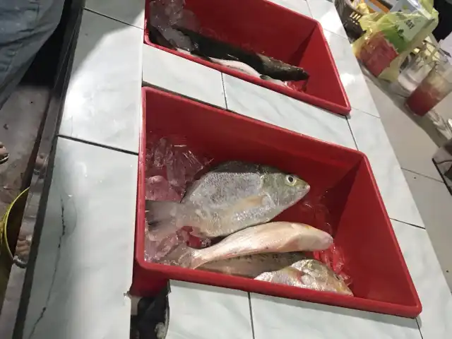 Medan Ikan Bakar Teluk Muruh Food Photo 16