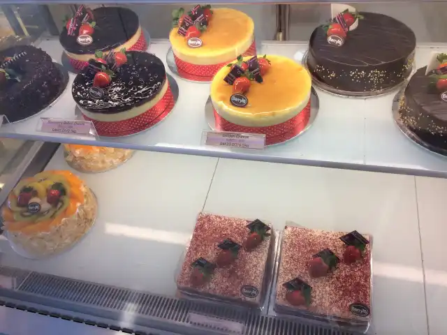 Berry's Cake House Puchong Utama Food Photo 9