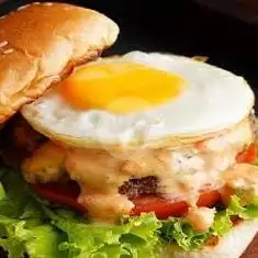 Gambar Makanan Burger Patty and Drink, Lapangan Amor 4