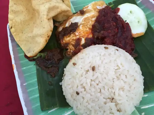 Restoran Malam Indah Selalu (Nasi Lemak Berlauk) Food Photo 6