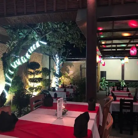 Gambar Makanan Laguna Garden Restaurant Bali Collection 6