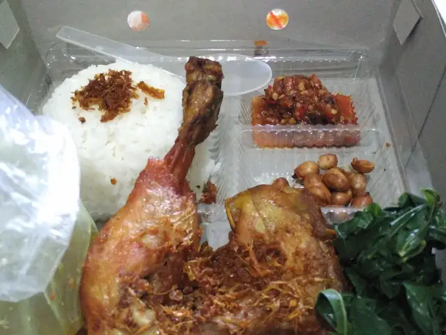 Gambar Makanan Ayam Betutu Ibu Putu 5