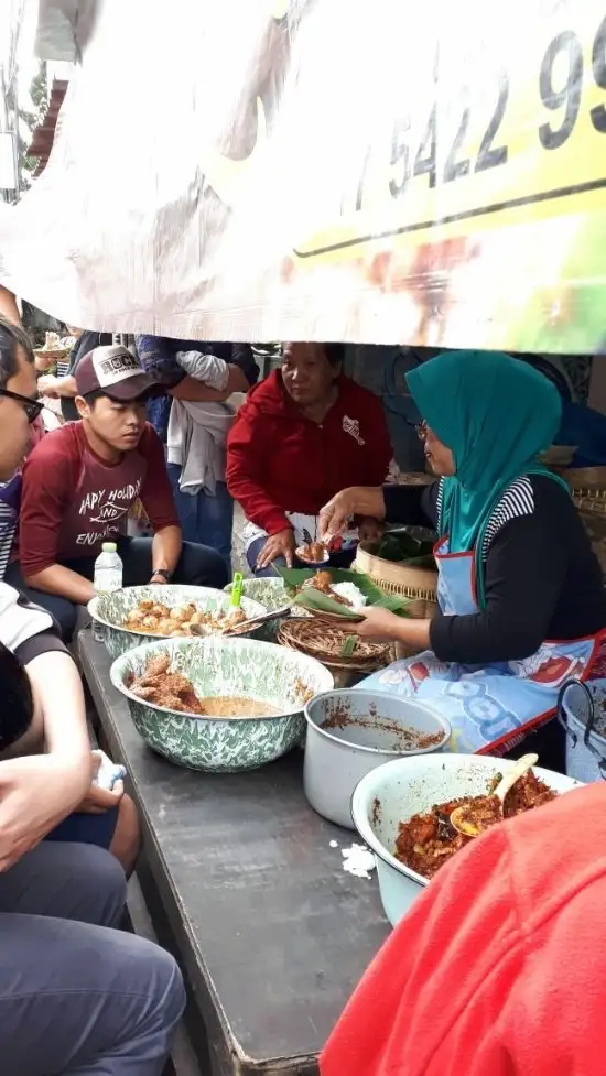 Gambar Makanan Gudeg Mbah Lindu 8