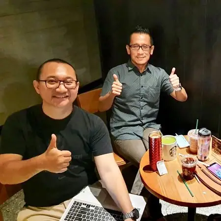 Gambar Makanan Starbucks Plaza Surabaya 11