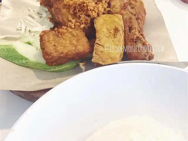Waroeng Penyet Food Photo 11