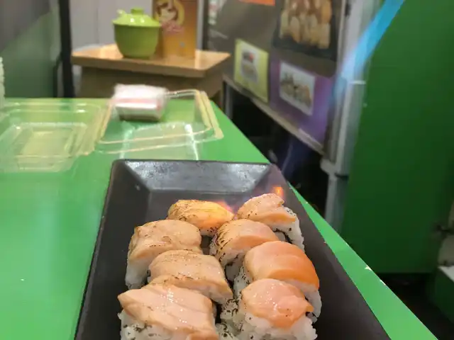 Gambar Makanan Sushi Station 6