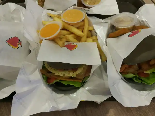 Spade’s Burger Food Photo 9