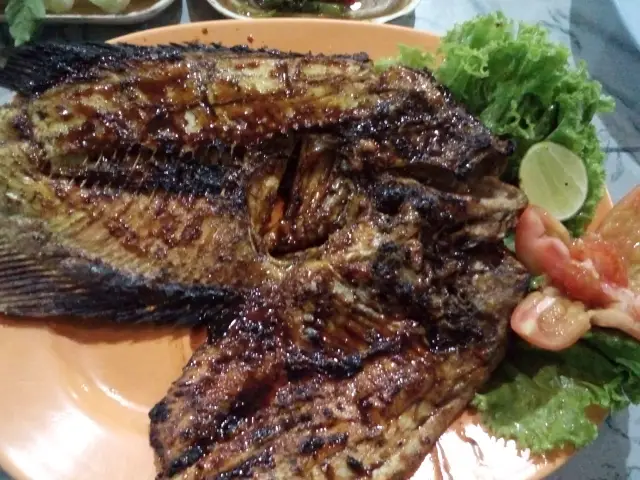 Gambar Makanan Ikan Bakar Madu Mengare 4