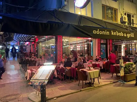 Adonin Cafe & Restaurant'nin yemek ve ambiyans fotoğrafları 2