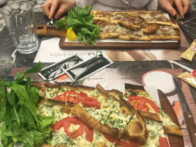 La Margherita'nin yemek ve ambiyans fotoğrafları 14