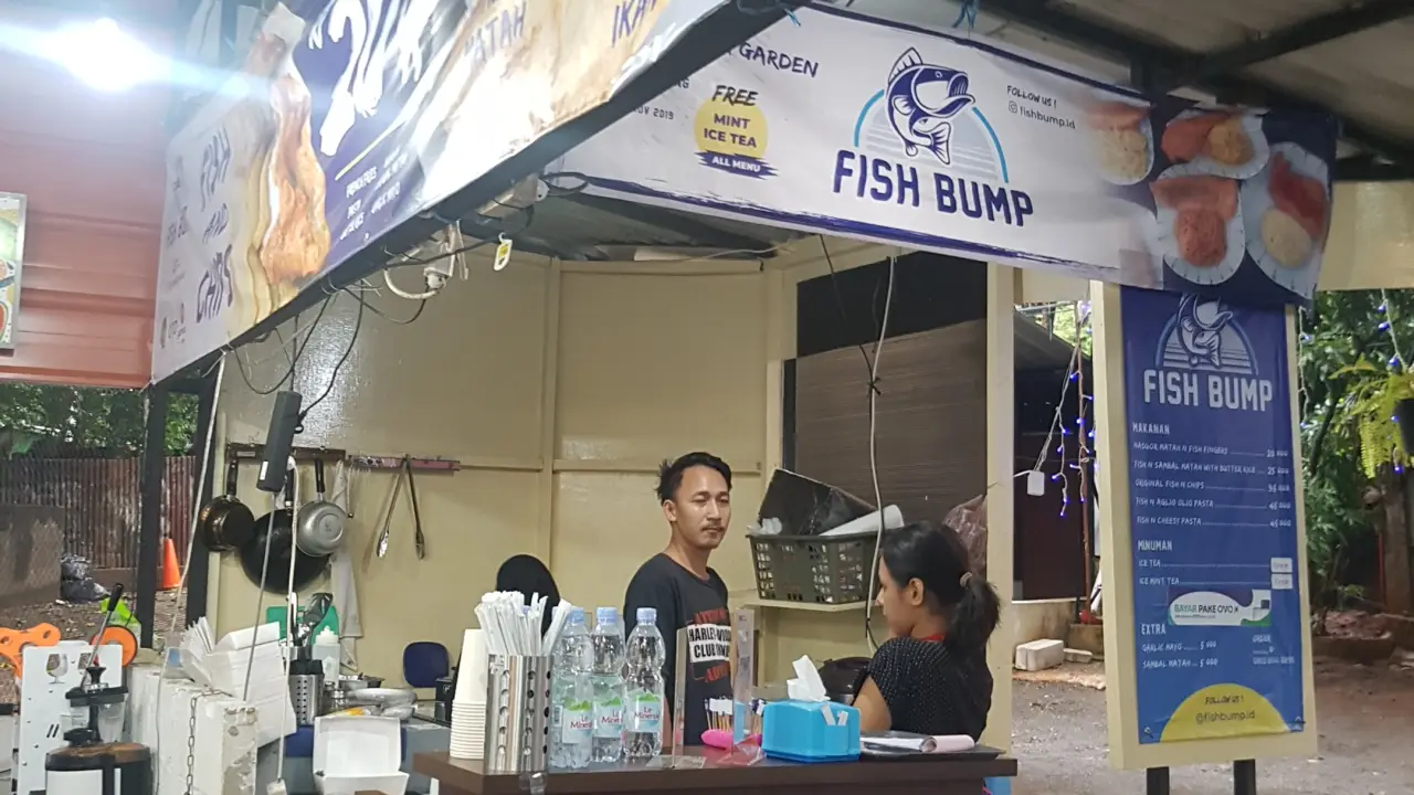 Fish Bump