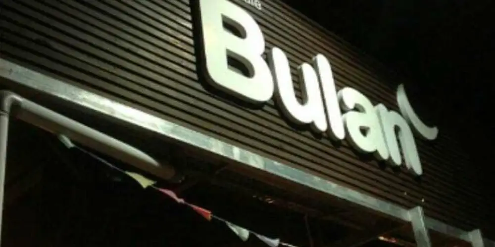 Bulan Kafe & Bistro