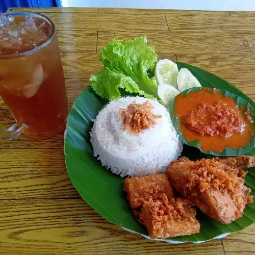 Gambar Makanan Lontong/Pecel Ayam, Pecel Lele Onix's 5