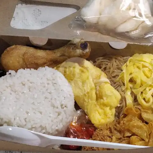 Gambar Makanan Nasi Uduk Padha Renea, Depok 9