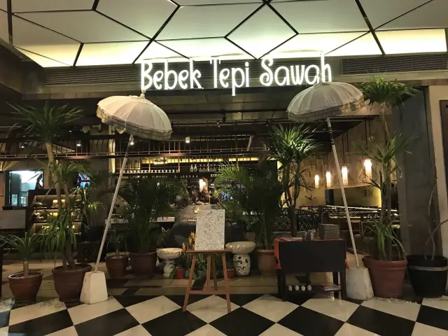 Gambar Makanan Bebek Tepi Sawah 17