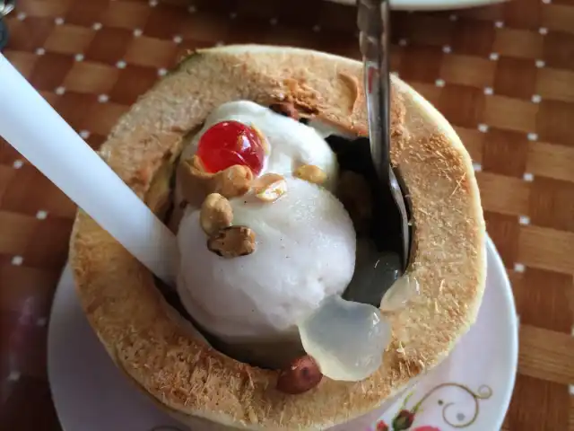 Nadieya Ice Cream Kelapa Food Photo 14