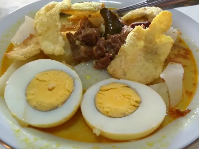 Gambar Makanan Kupat Tahu & Lontong Kari Cicendo 12