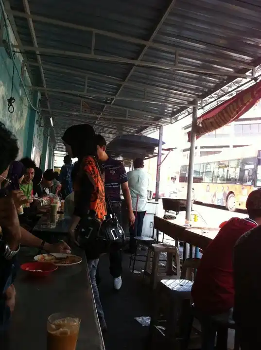 Roti Canai Transfer Rd. Food Photo 14