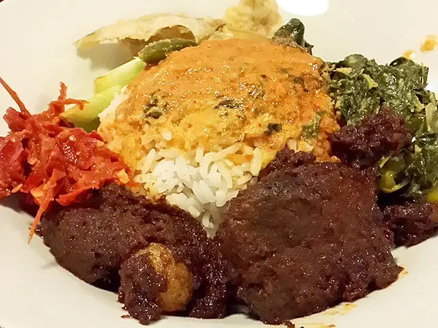 Lontong Terenak di Dunia