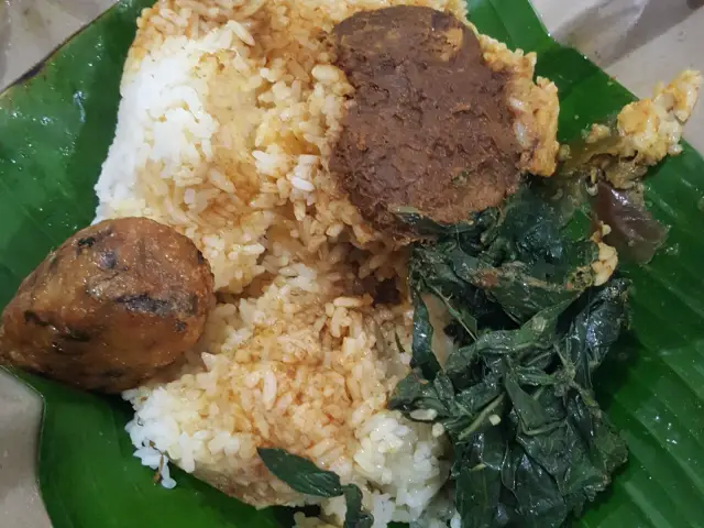 Gambar Makanan Masakan Padang Siang Malam Juanda 6