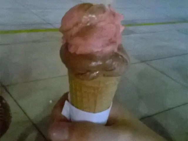 Beşkardeş Dondurma'nin yemek ve ambiyans fotoğrafları 10