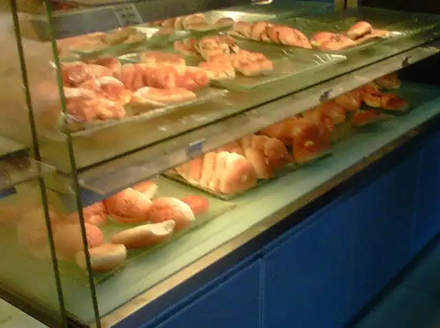 Gambar Makanan Vitasari Bakery 2