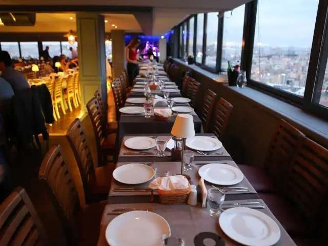 Pera Adalı - Grand Hotel Haliç'nin yemek ve ambiyans fotoğrafları 12