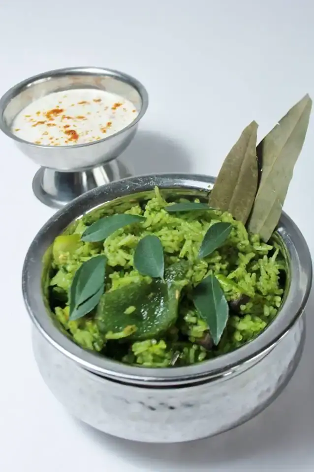 Gambar Makanan Zanas Indian Fusion Cuisine 16