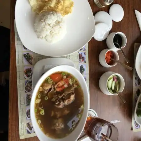 Gambar Makanan Sop Buntut Bogor Cafe 13