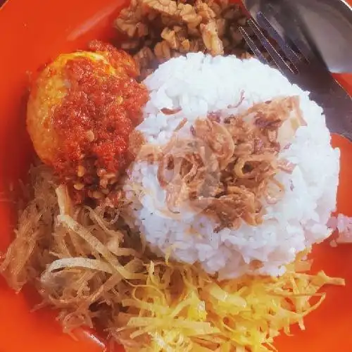 Gambar Makanan Nasi Uduk dan Mie Ayam Ibu Yopi 5