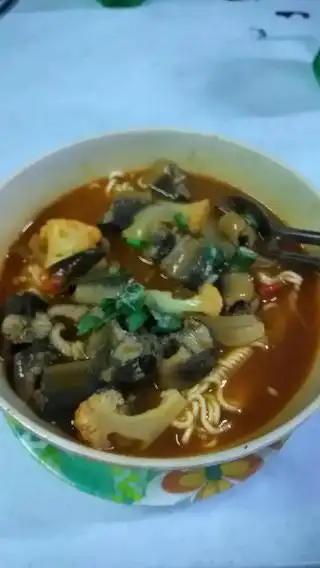 WIDAD TOMYAM BELUT PASIR TUMBUH