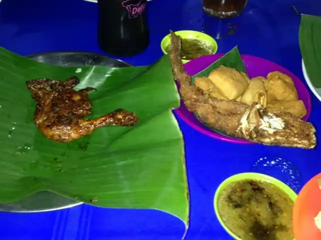 Gambar Makanan Warung Pecel Lele Mas Toto 9