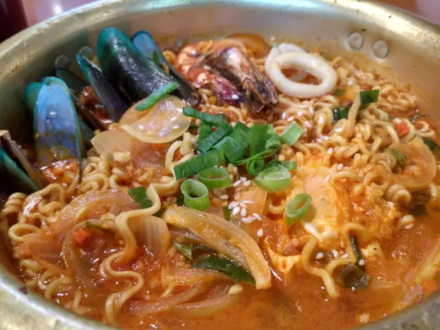 Gambar Makanan Hong Dae Ramyon 9