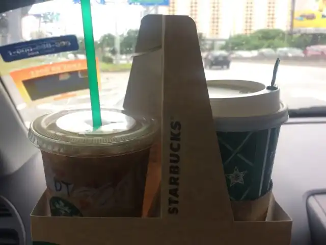 Starbucks Drive Thru Food Photo 10