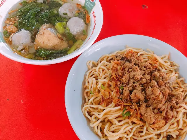 Gambar Makanan Bakmi Ayam Baso & Es Bangka AL 14