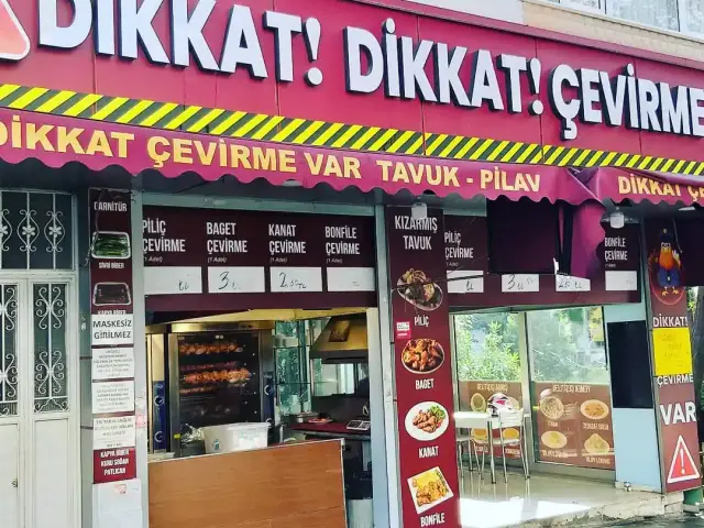 Dikkat Dikkat Çevirme Var'nin yemek ve ambiyans fotoğrafları 2