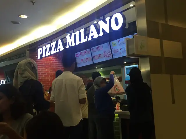 Pizza Milano Food Photo 2