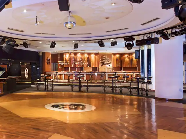 Gambar Makanan Yacht Club Karaoke Room - The Media Hotel & Towers 2
