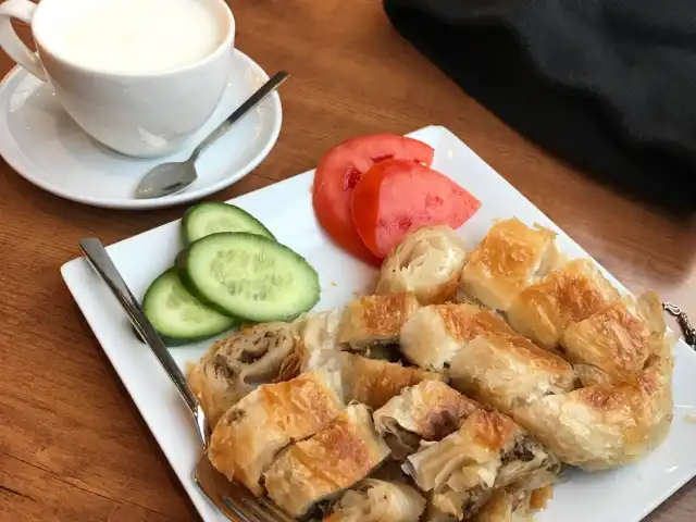 Lezzet Börek'nin yemek ve ambiyans fotoğrafları 1