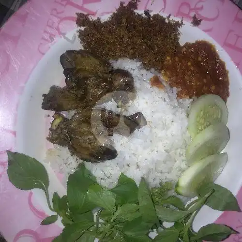 Gambar Makanan Nasi Bebek Sederhana Cah Gondrong, Apron 9