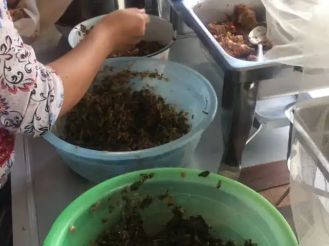 Gambar Makanan Masakan Khas Bali Ibu Ayu Komang 3