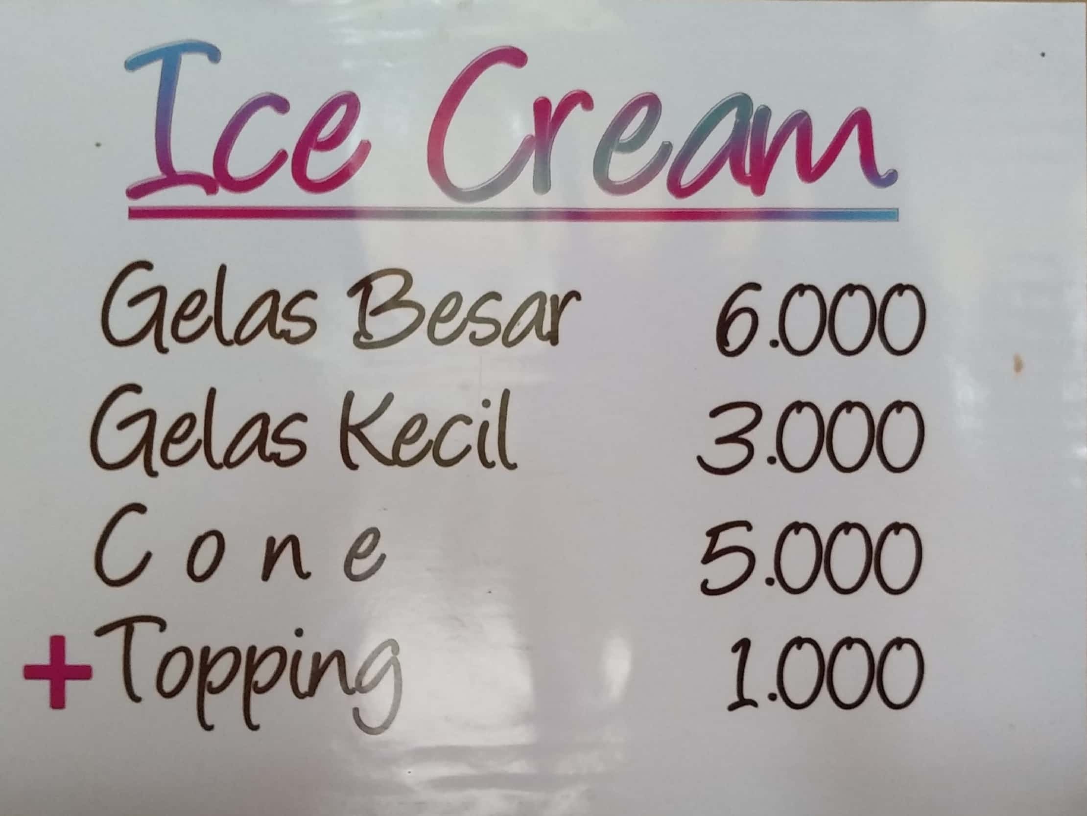 Yeye Ice Cream terdekat Restoran dan Tempat Makan Es Krim terdekat di