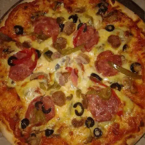 Gambar Makanan Home Pizza, Semat Raya 9