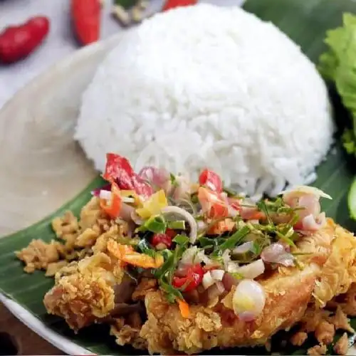 Gambar Makanan Warung Nasgor Mama Lela, Kubu Anyar 7