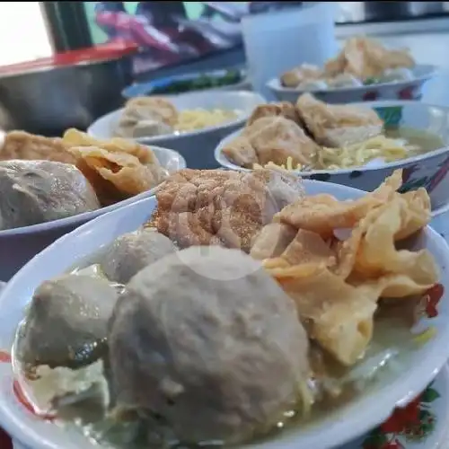 Gambar Makanan Warung Bakso Pradah, Danau Toba 6