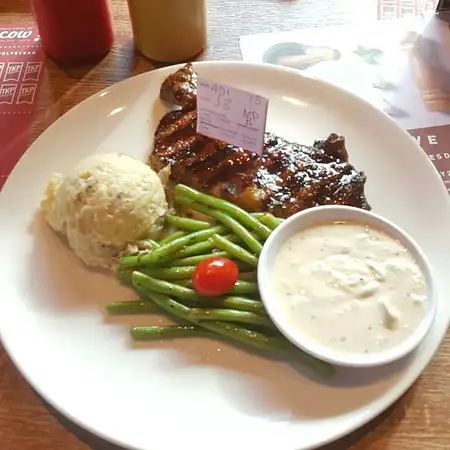 Gambar Makanan Steak Hotel by Holycow! #TKP Surabaya2 20