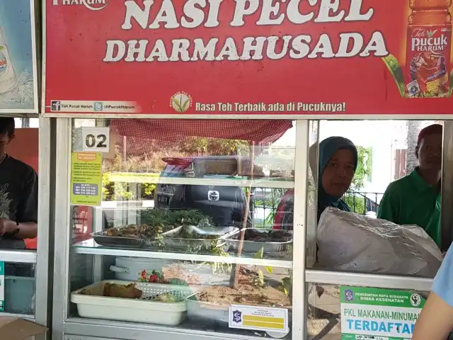 Nasi Pecel Dharmahusada Indah