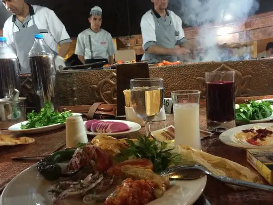 Adana Sofrası'nin yemek ve ambiyans fotoğrafları 5